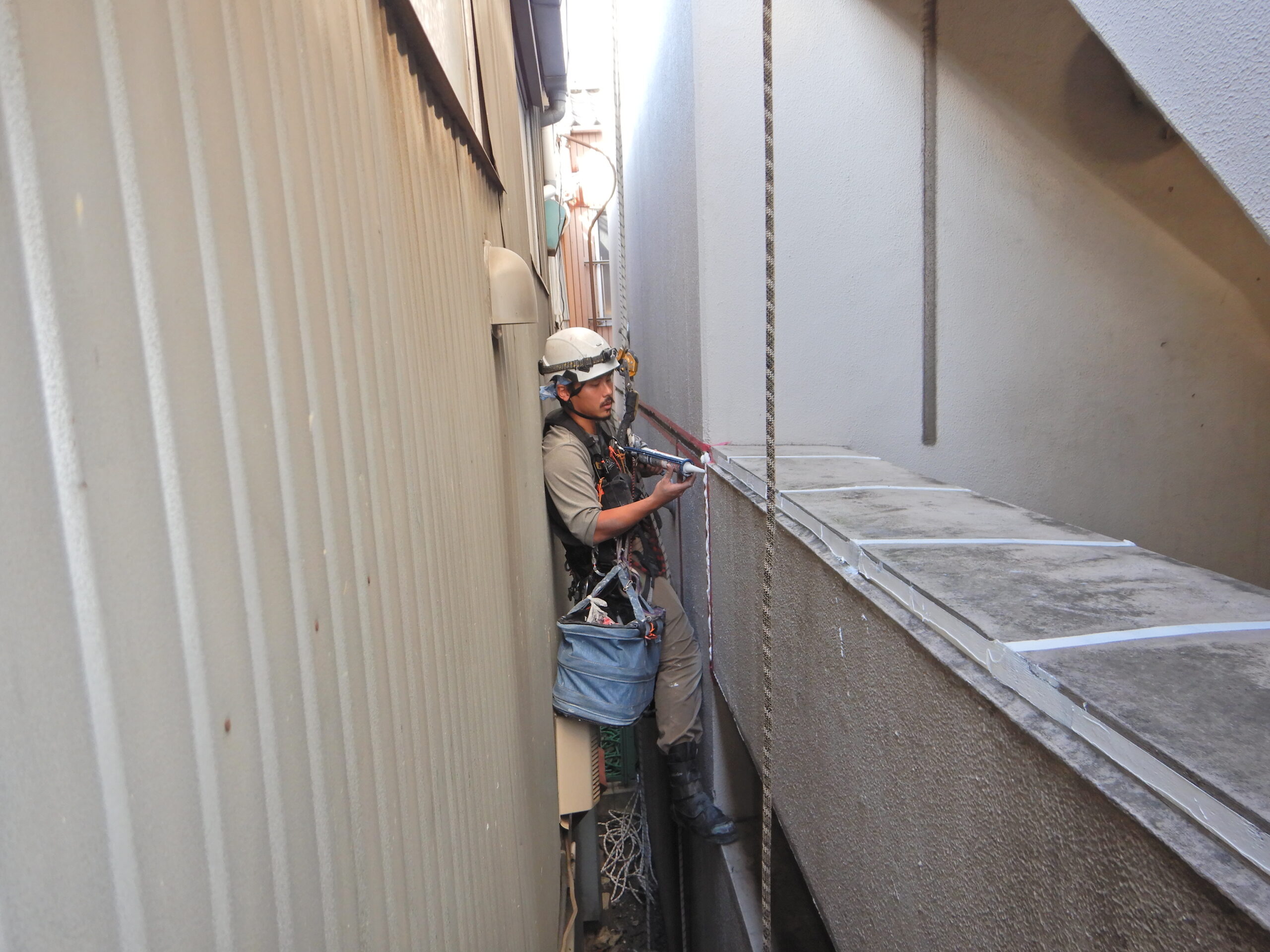 狭小地や高所でも柔軟に対応